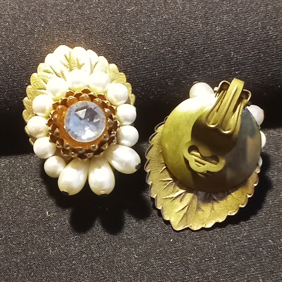 Vintage earrings - Picture 2 of 3